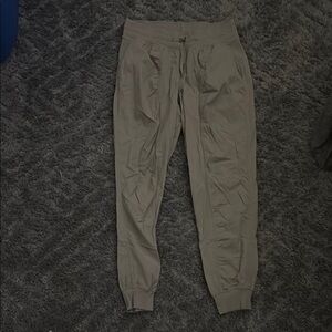 LULULEMON JOGGERS